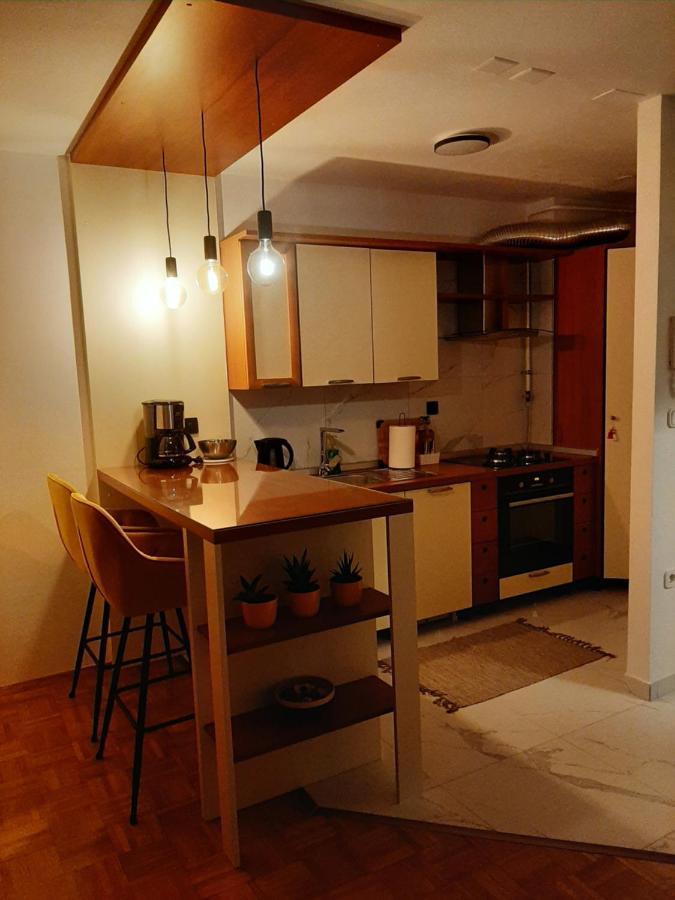 Apartment Relax With Infrared Sunshower วาราชดีน ภายนอก รูปภาพ