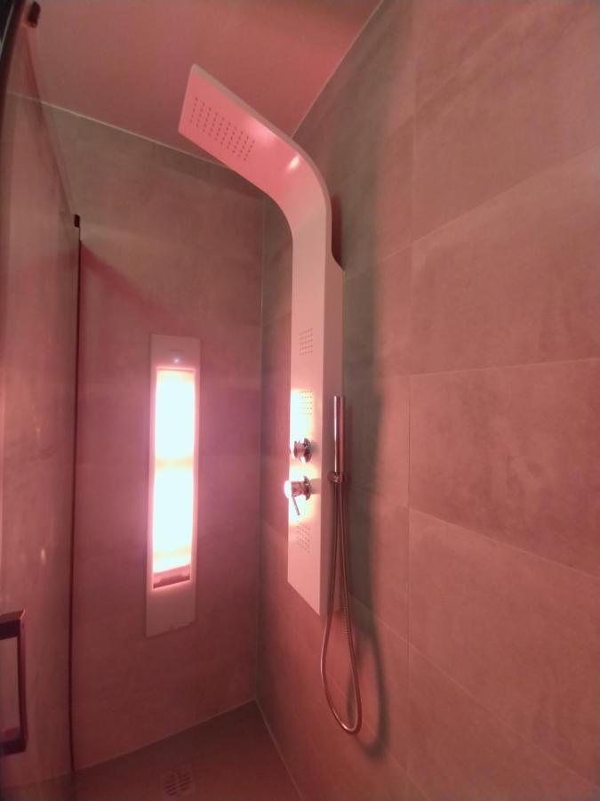 Apartment Relax With Infrared Sunshower วาราชดีน ภายนอก รูปภาพ